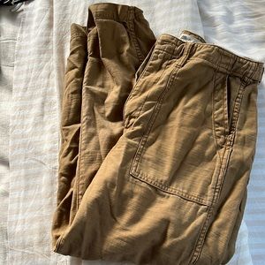 Madewell size 27, relaxed fit, ankle pant